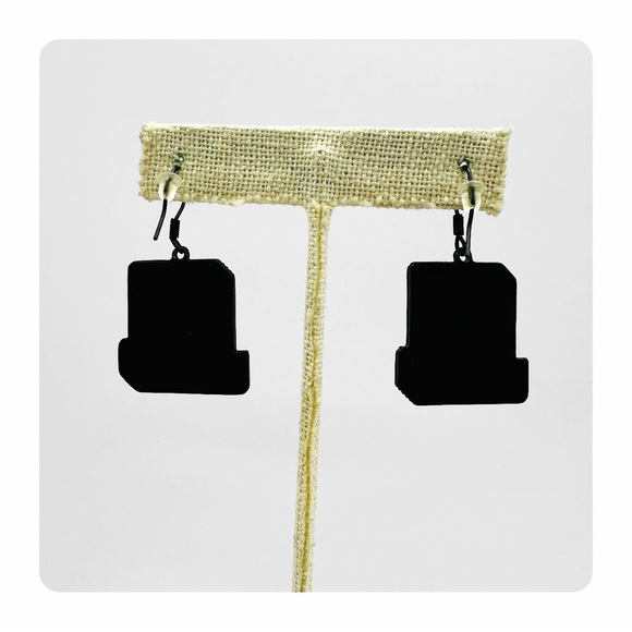 ★ NWT Spirit Computer Dangling Earrings - Purple/Black ★ - Picture 12 of 16